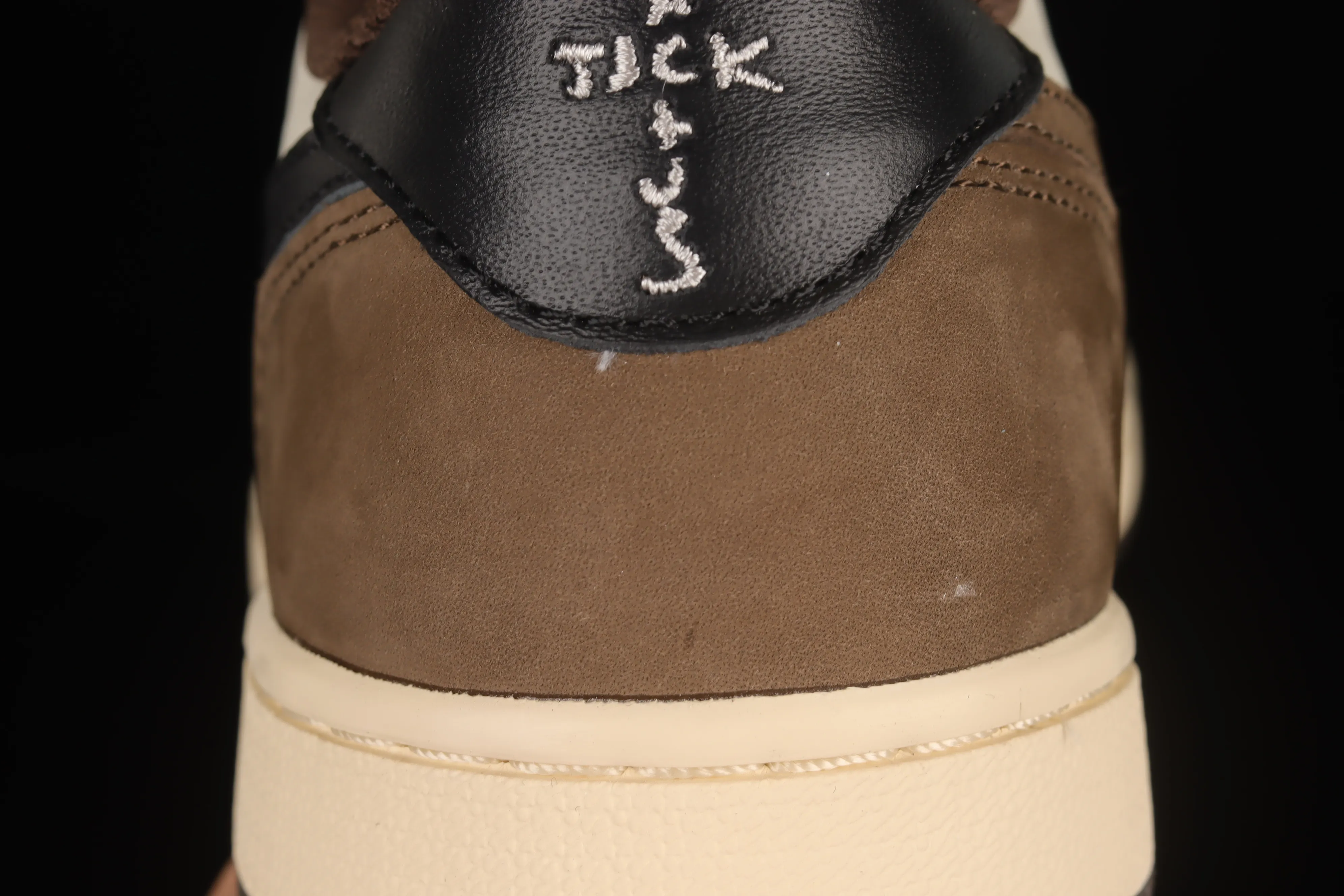 All categories Air Jordan Jordan series basketball shoes Air Jordan 1 Low Travis Scott x Air Jordan 1 Low "Dark Mocha" AJ1 Joe 1 small barb CQ4277-105